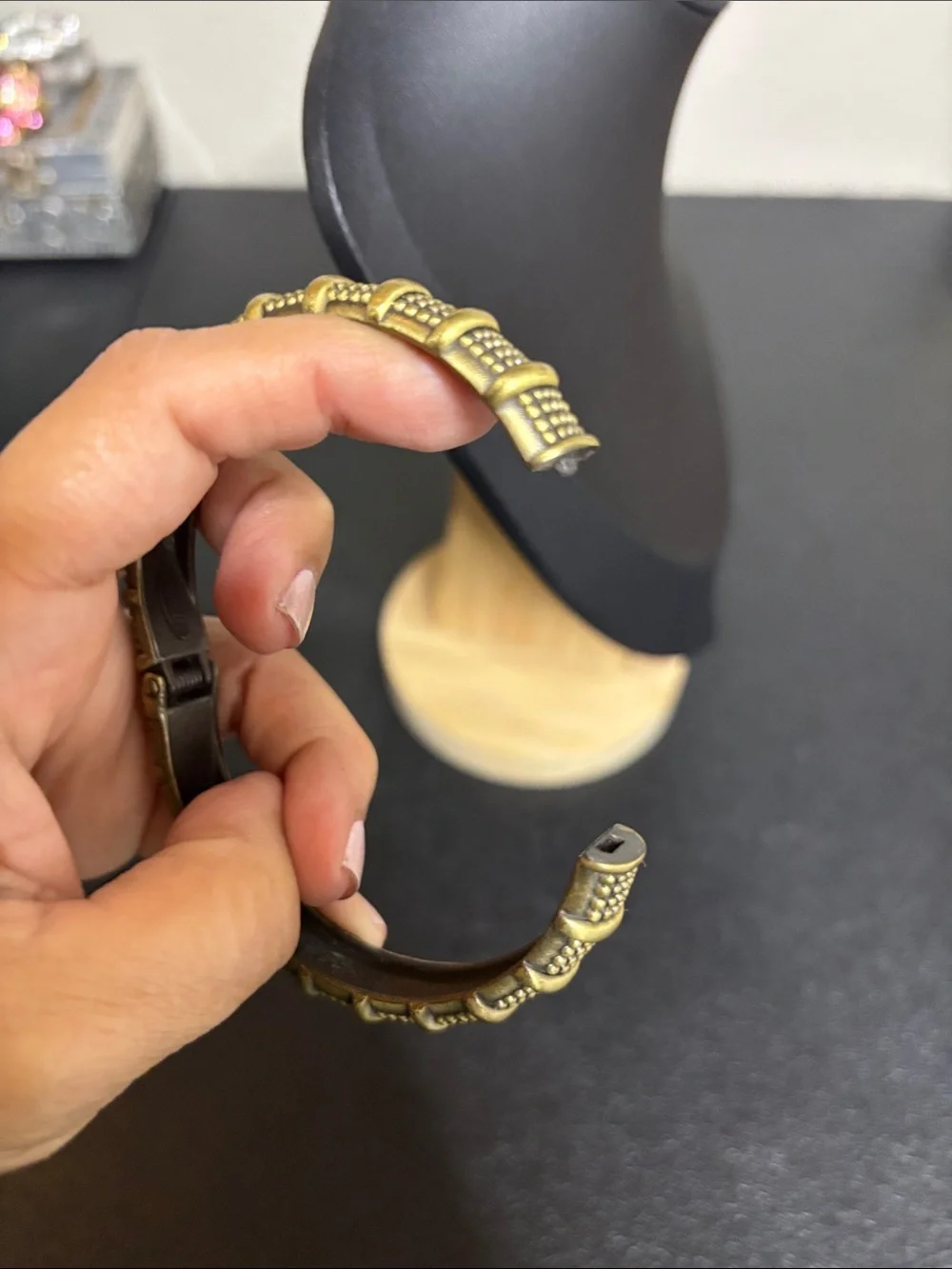 Vintage Cookie Lee Gold-Tone Textured Dome Bangle Clamper Bracelet Jewelry